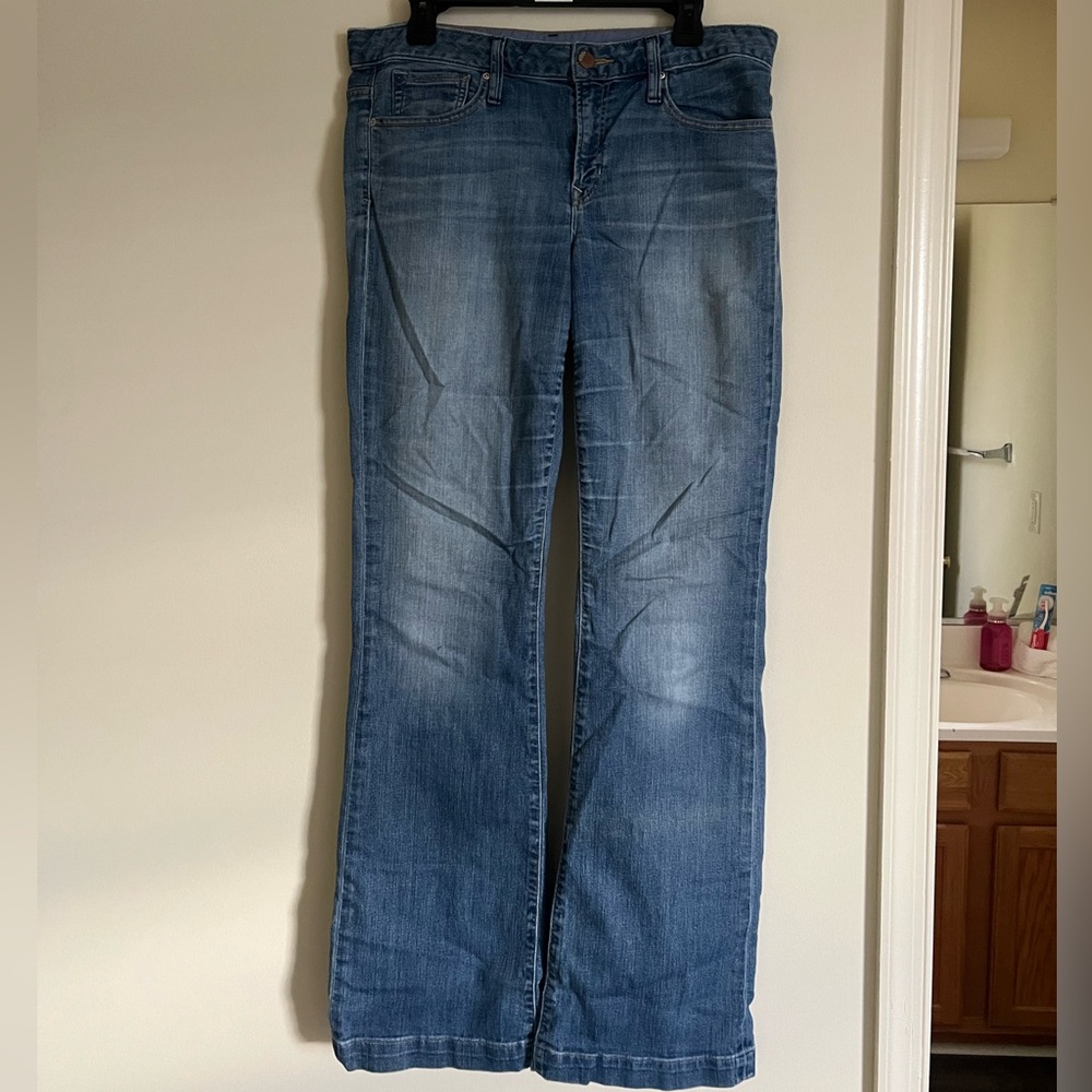 Mid-Rise Light Blue Wide Leg Jeans for Women